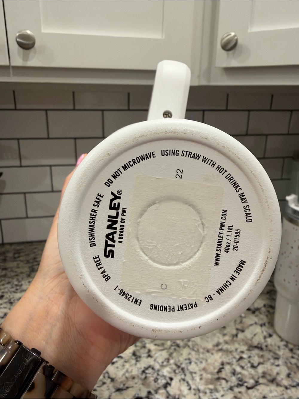 Stanley White Tumbler 40oz Quencher - Picture 3 of 6